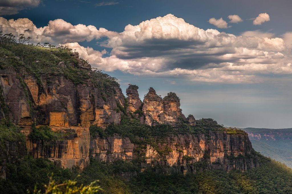 A view of the Three Sisters in The Blue Mountain National Park